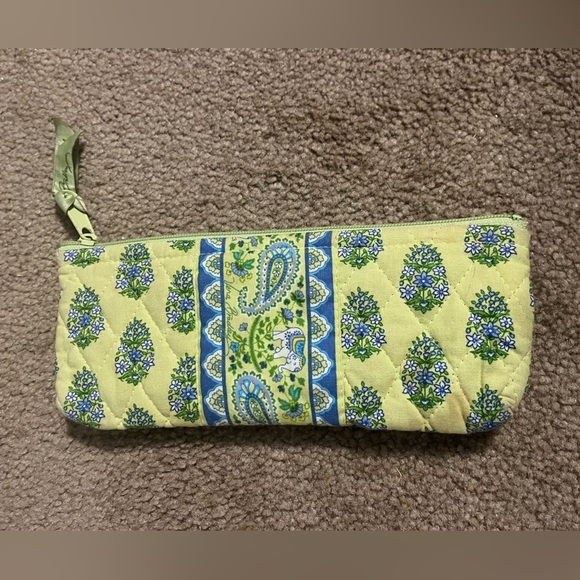 Vera Bradley Citrus Elephant Retired Cosmetic Pouch - Picture 1 of 3